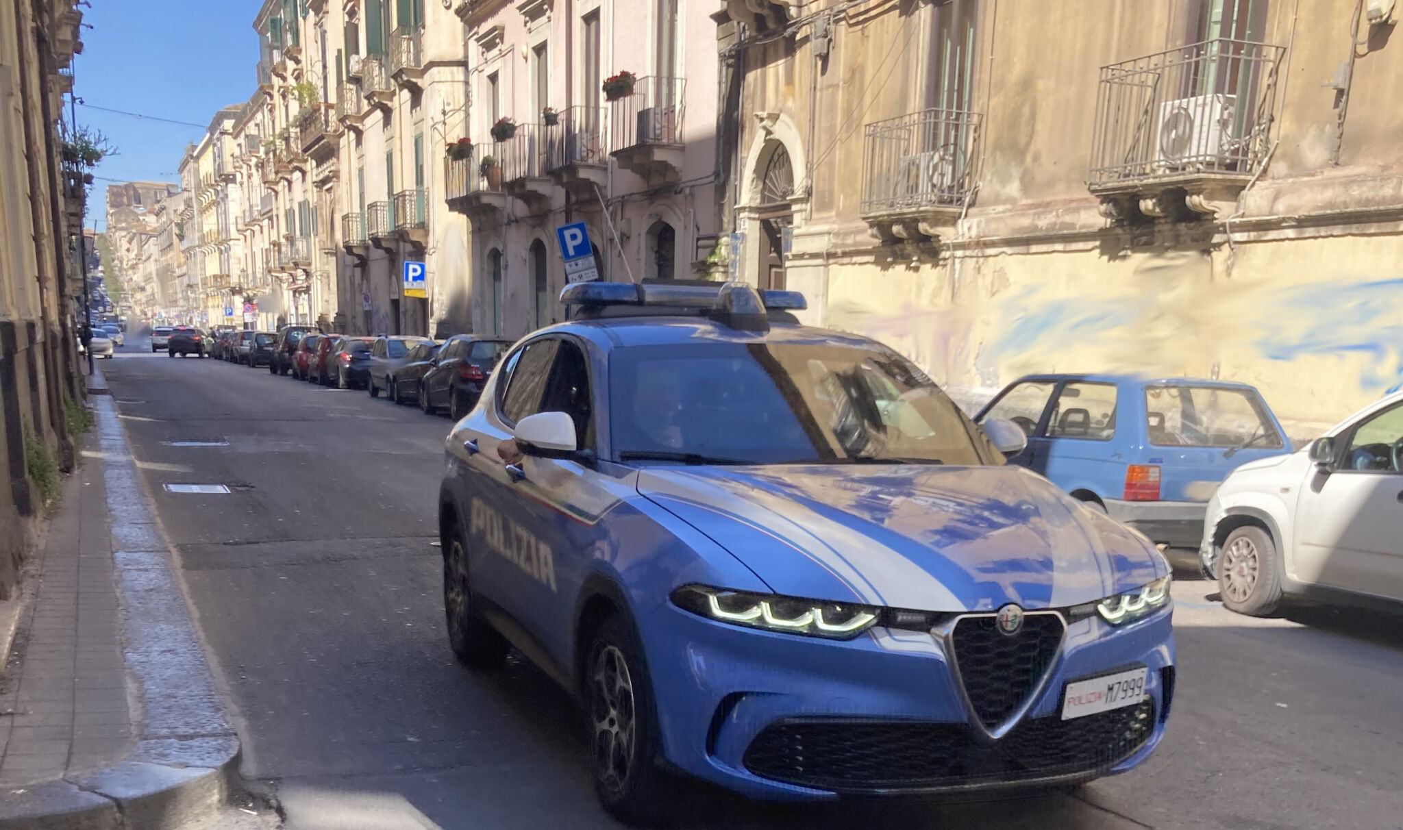 PEDINA L’EX COMPAGNA. 49ENNE CATANESE ARRESTATO DALLA POLIZIA DI STATO PER ATTI PERSECUTORI. Catania, pedina l’ex moglie: 49enne arrestato