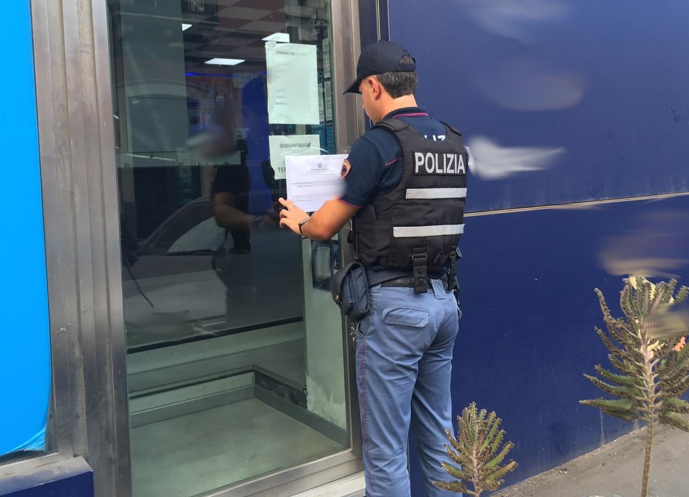 SOSPESA PER 7 GIORNI DALLA POLIZIA DI STATO L’ATTIVITÀ DI UN CENTRO SCOMMESSE DEL QUARTIERE SAN CRISTOFORO 1 Viale della Regione, chiuso per 7 giorni un centro scommesse