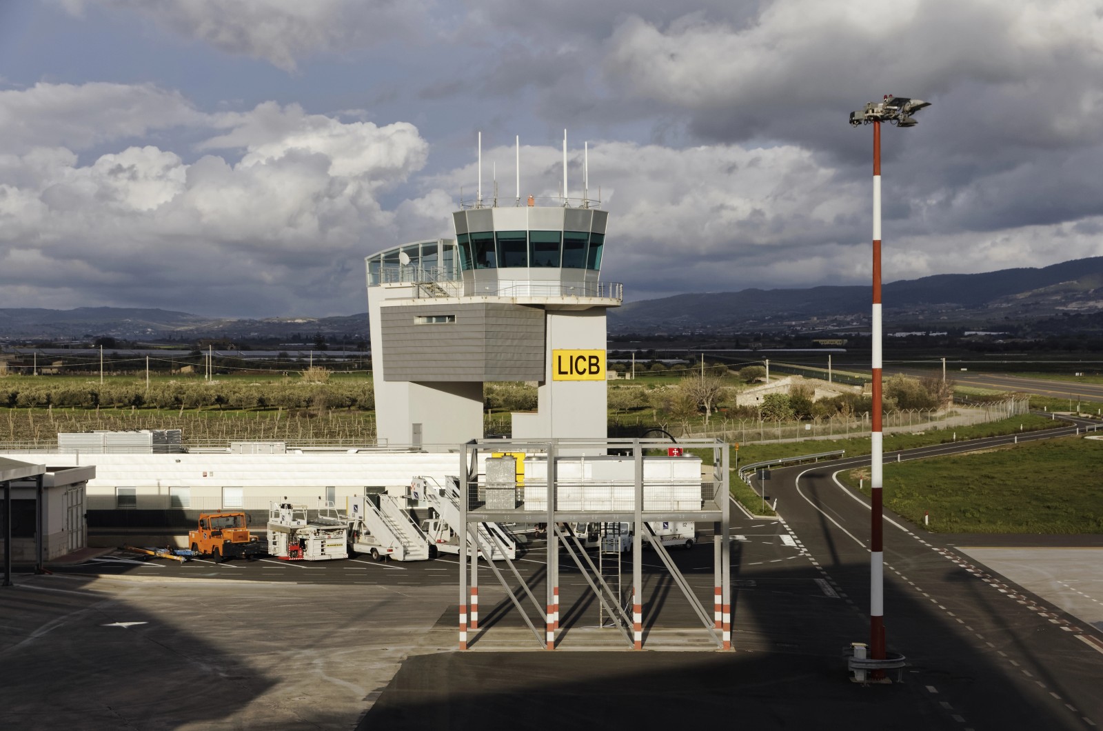 aeroporto-comiso-hd Comiso durante l’emergenza Etna poteva gestire più voli