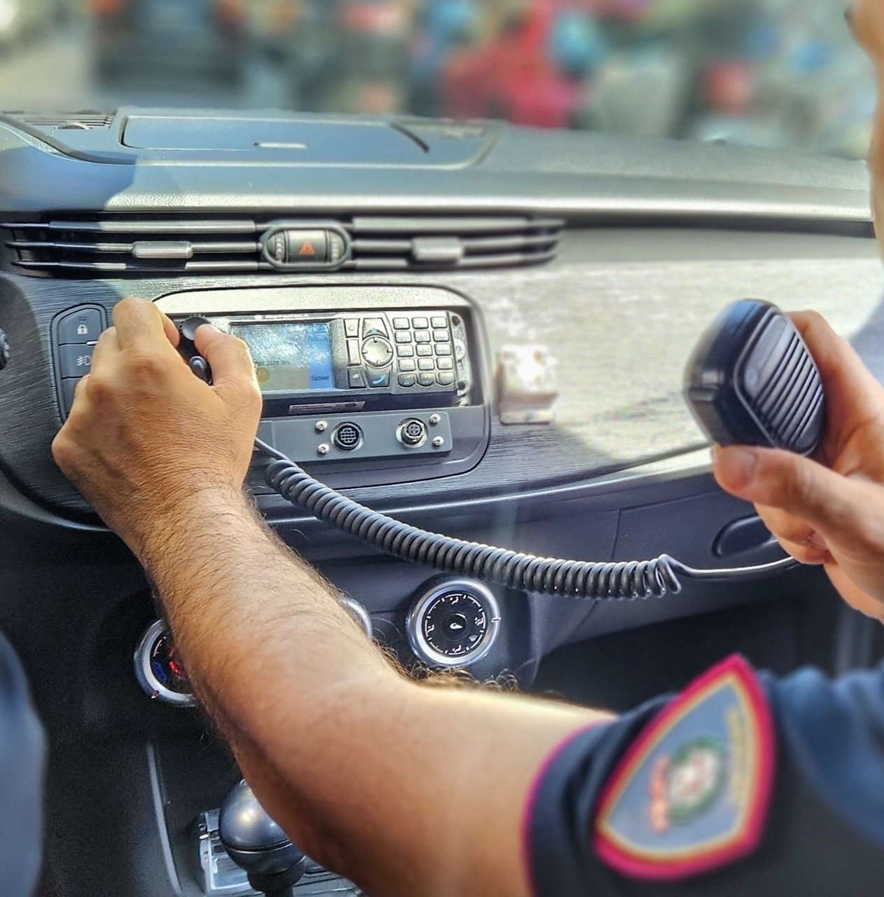 EVADE DAI DOMICILIARI PER RUBARE UNA BORSA DA 50 EURO IN UN NEGOZIO 38ENNE ARRESTATO IN FLAGRANZA DALLA POLIZIA DI STATO (2) Evade dai domiciliari e ruba una borsa da 50 euro: arrestato 38enne