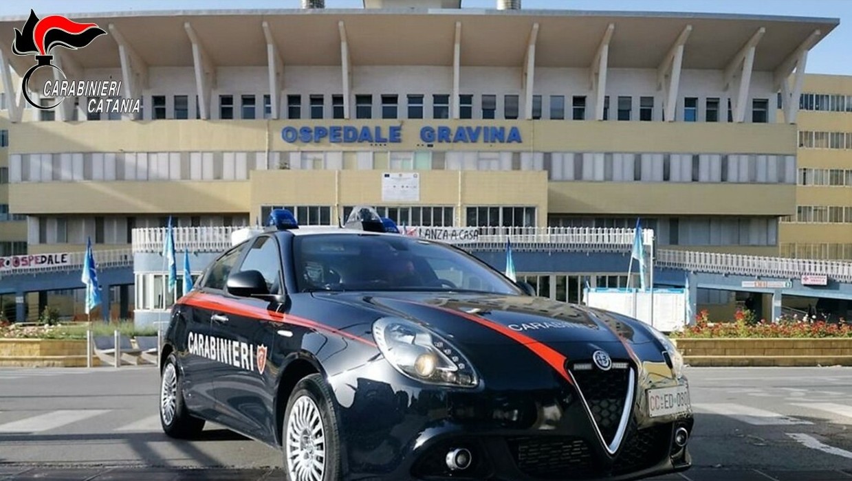 Foto Caltagirone (CT) AGGRESSIONE IN OSPEDALE MEDICO PICCHIATO E MINACCIATO ARRESTATO UN 28ENNE