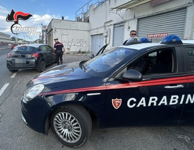 Foto Misterbianco Misterbianco, due donne aggredite per la borsa: denunciato 40enne