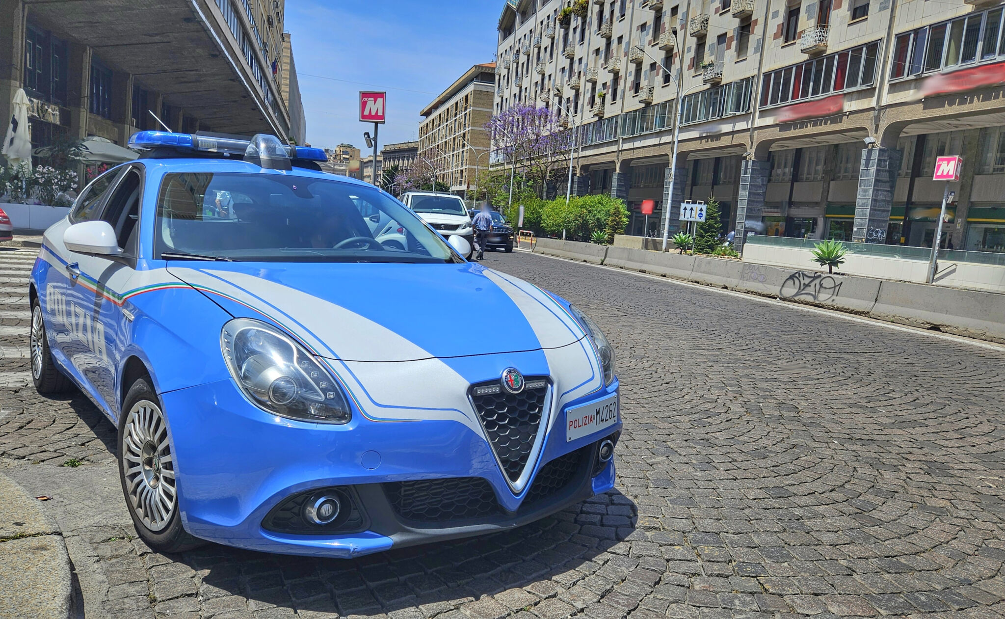 LA POLIZIA DI STATO INTERCETTA E DENUNCIA IL LADRO DI UNO SMARTPHONE GRAZIE ALLA GEOLOCALIZZAZIONE. Smartphone rubato recuperato a Catania