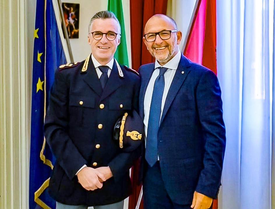 NUOVO VICARIO PER LA QUESTURA DI CATANIA. SI È INSEDIATO QUESTA MATTINA IL DOTT. SALVATORE MONTEMAGNO SalvatoreMontemagno Nuovo Vicario per la Questura di Catania