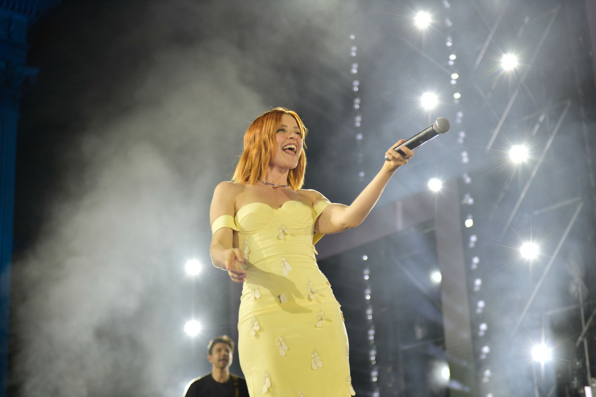 Noemi Live Noemi torna in Sicilia: il 9 settembre live a Zafferana Etnea