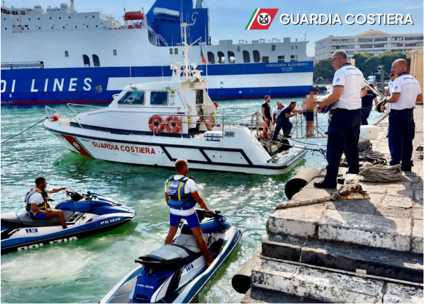 Salvataggio guardia costiera Catania, 21enne disperso in mare ritrovato dopo quattro ore