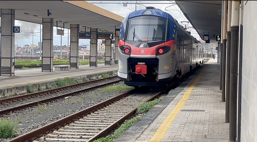 Stop treni catania siracusa Sicilia, stop ai treni tra Catania e Siracusa per quattro mesi