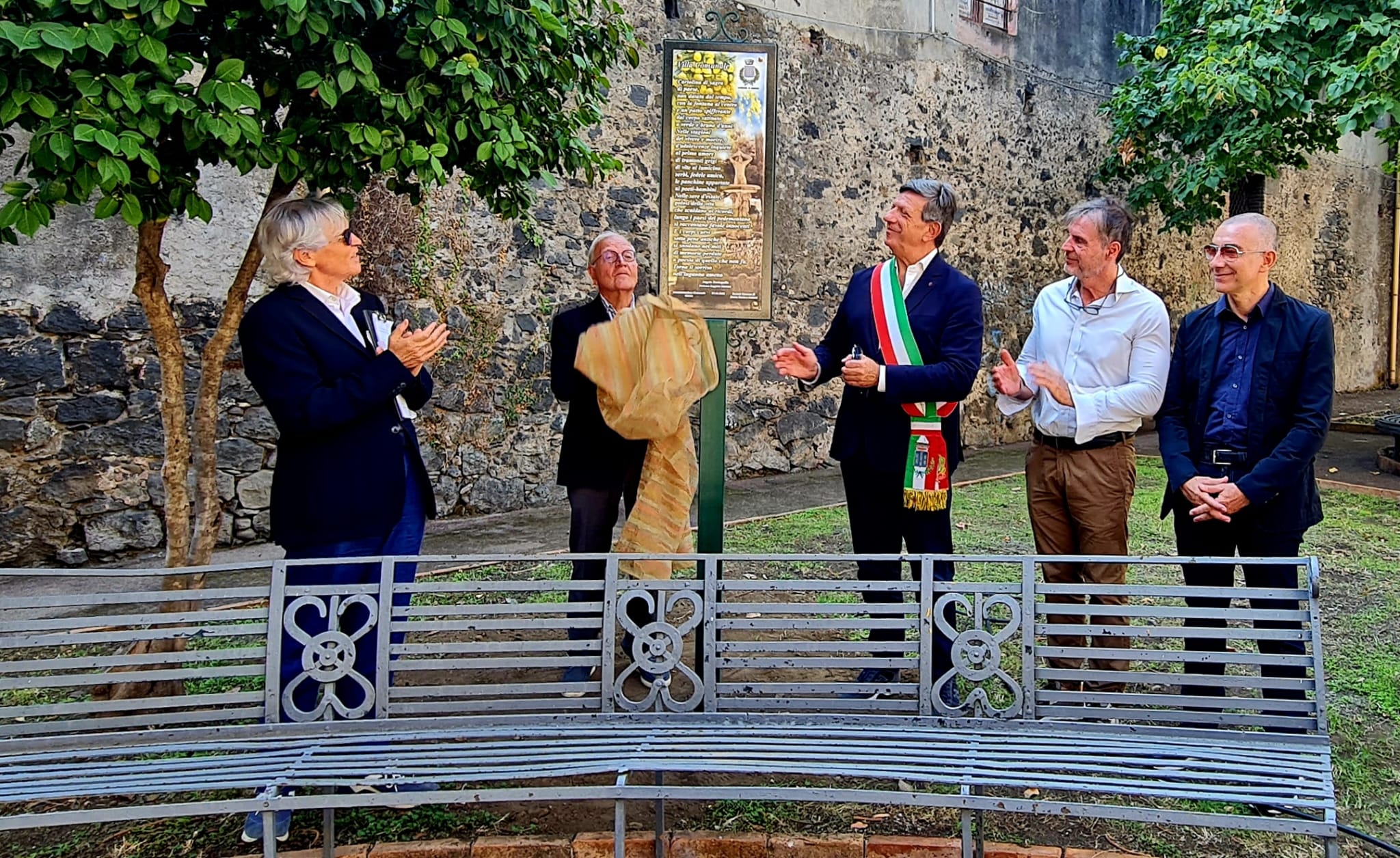 Giarre, targa omaggio ad Angela Barbagallo in villa Garibaldi