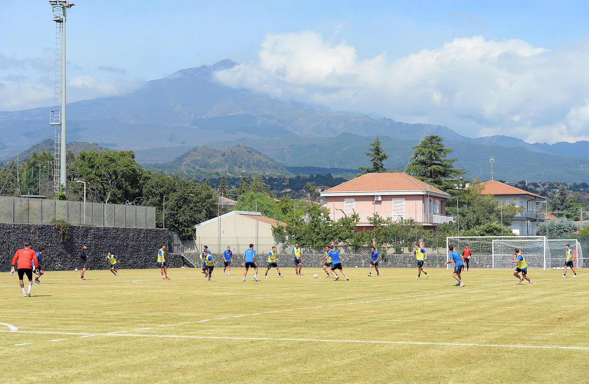 Il Catania ritorna ad allenarsi a Torre del Grifo