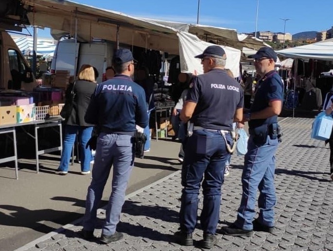Adrano, mercato sotto controllo: nessuna irregolarità