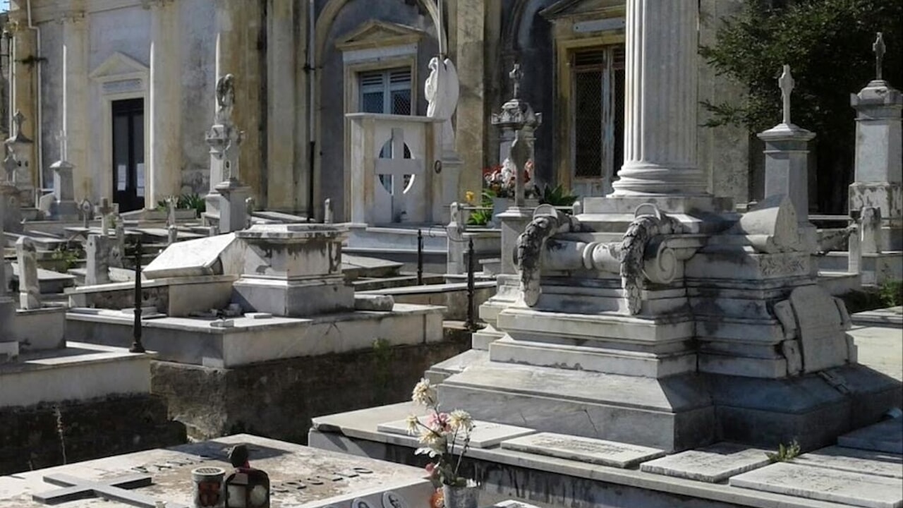 Cimitero Giarre-2 Cimiteri a Giarre: orari e nuova viabilità per commemorare i Defunti