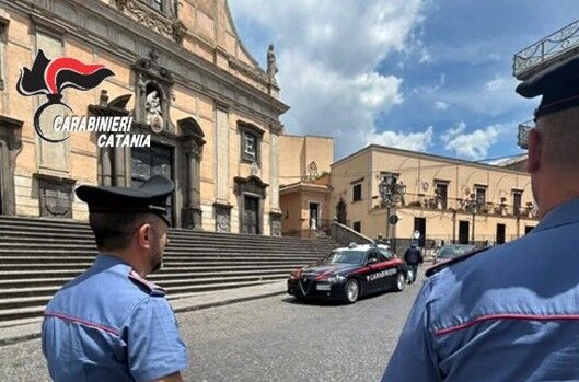 Foto Biancavilla (CT) Biancavilla, controlli dei Carabinieri: oltre 12 mila euro di multe