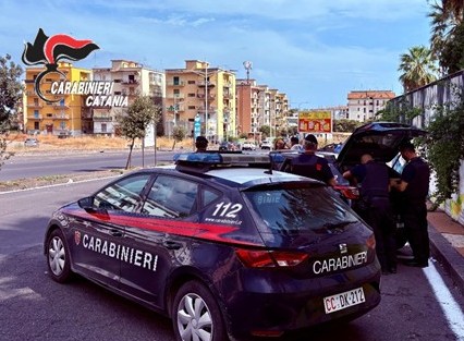 Foto Catania Catania, controlli a Nesima e San Leone: un arresto