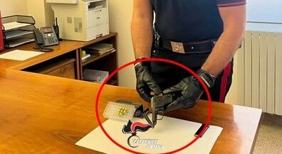 Mascalucia, minacce alla moglie: in casa pistola con matricola abrasa e munizioni