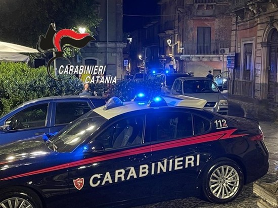 Foto Paternò (CT) Paternò, sorpreso a cedere hashish: arrestato 25enne