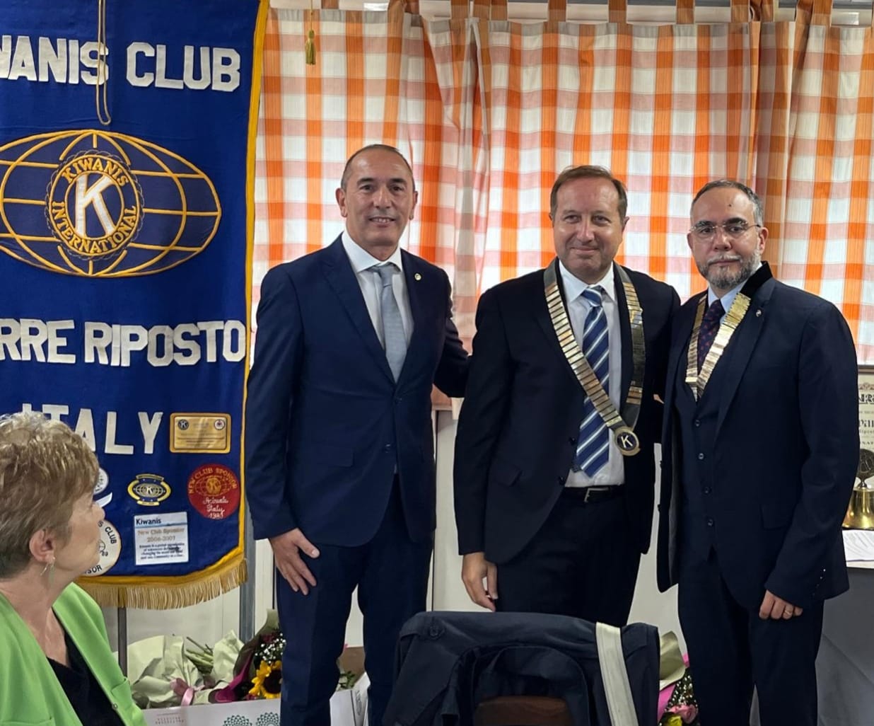 Passaggio campana kiwanis Kiwanis Giarre-Riposto: Marco Zappalà è di nuovo presidente