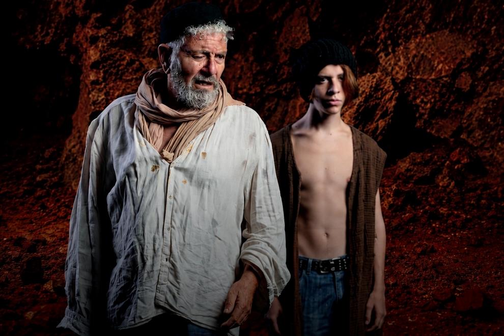 Rosso Malpelo foto Guarneri-Rizzuti Teatro Abc, debutta “Sotto a chi Talk”: il pubblico incontra Rosso Malpelo